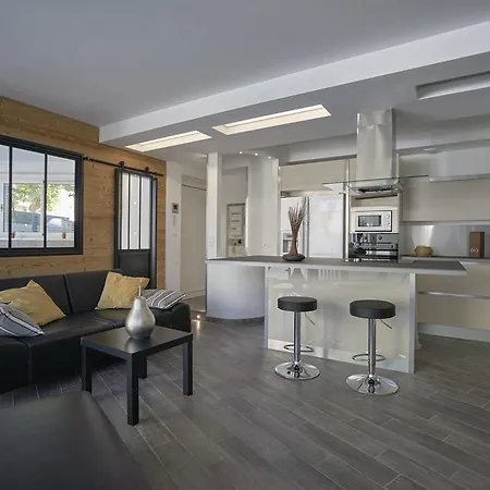 Capucine Duplex Daire La Ciotat